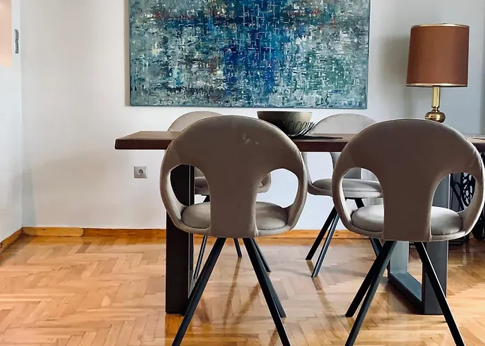 Olympian Zeus Apartments