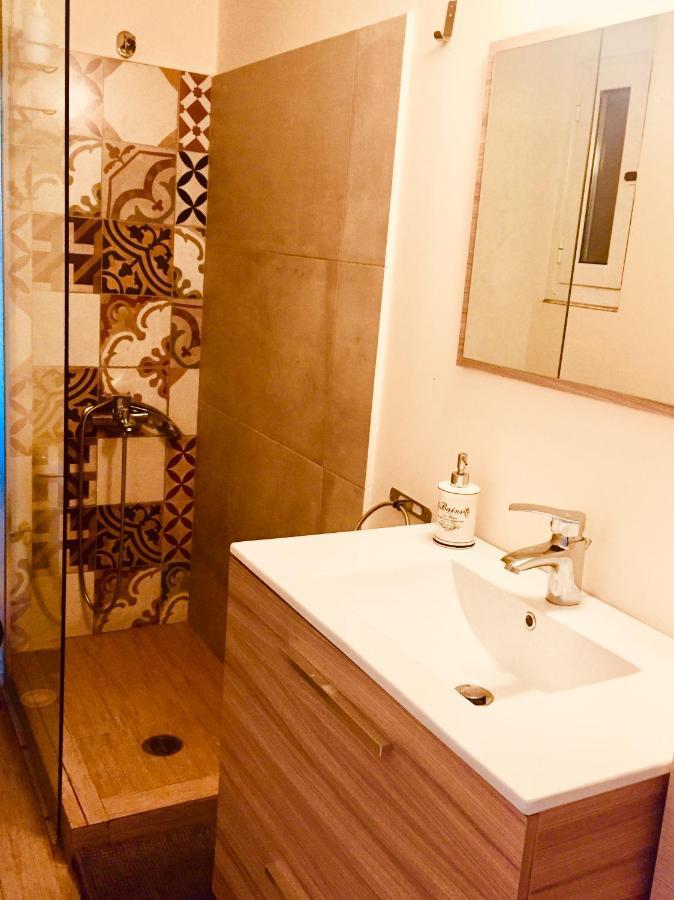 Olympian Zeus Apartment *